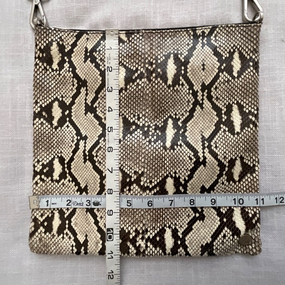 Elisabeth Weinstock Tokyo Cross-Body Bag Natural Taupe Snakeskin - Picture 7 of 16
